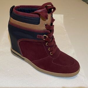 EXTREMELY RARE - HILFIGER Burgundy High-Top Sneakers (Purchased in the Ukraine)
